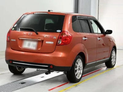 Mazda Verisa
