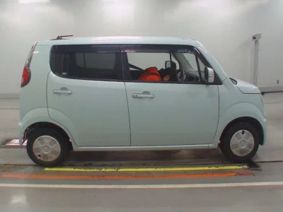 Suzuki MRWAGON