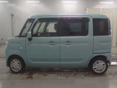 Suzuki Spacia
