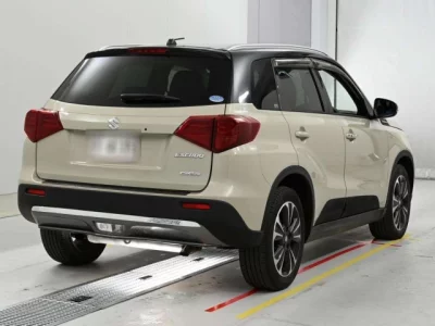 Suzuki Escudo