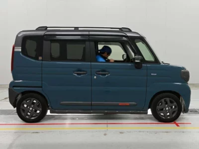 Suzuki Spacia Gear