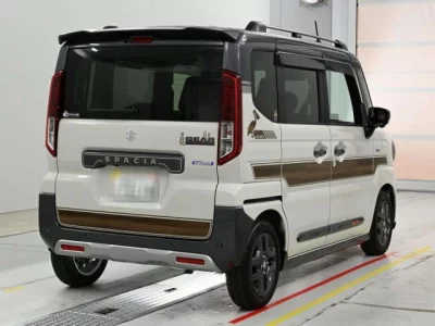 Suzuki Spacia Gear