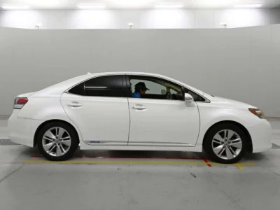 Lexus HS250h