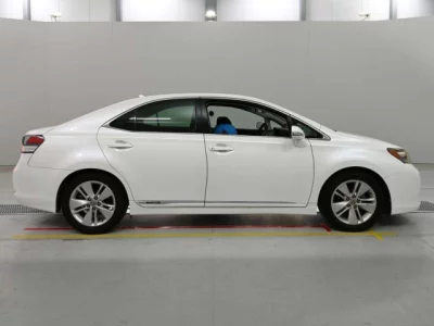 Lexus HS250h
