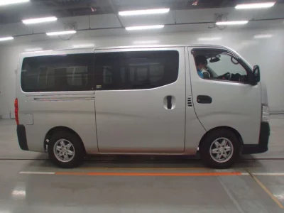 Nissan CARAVAN VAN