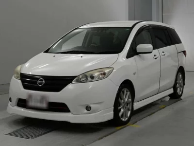 Nissan LAFESTA
