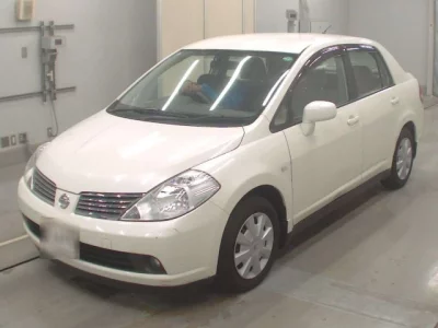 Nissan TIIDA LATIO