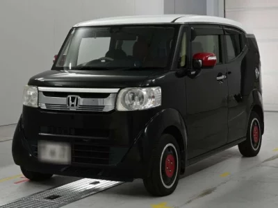 Honda N BOX SLASH