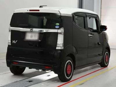 Honda N BOX SLASH