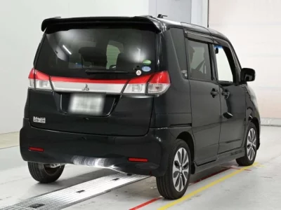 Mitsubishi Delica D:2