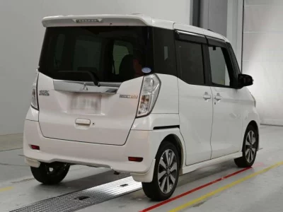 Mitsubishi eK X Space