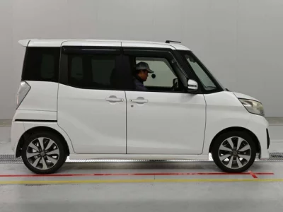 Mitsubishi eK X Space