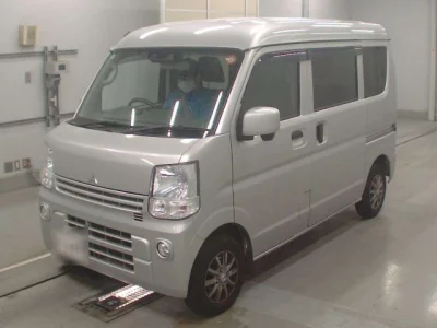 Mitsubishi Minicab Van