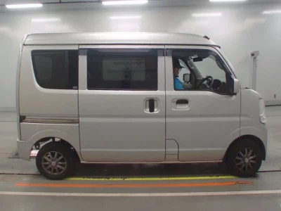 Mitsubishi Minicab Van