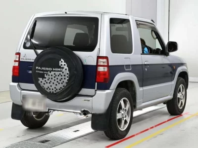 Mitsubishi Pajero Mini