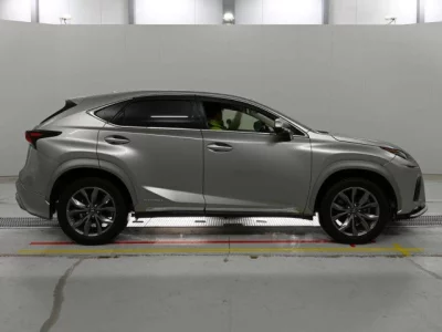 Lexus NX300h