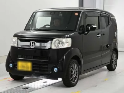 Honda N BOX SLASH
