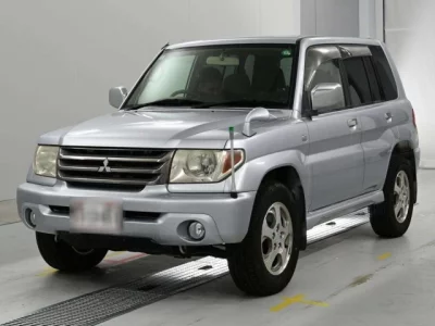 Mitsubishi Pajero iO