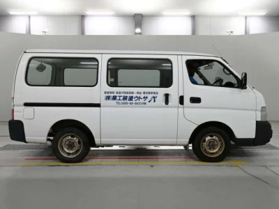 Nissan CARAVAN VAN