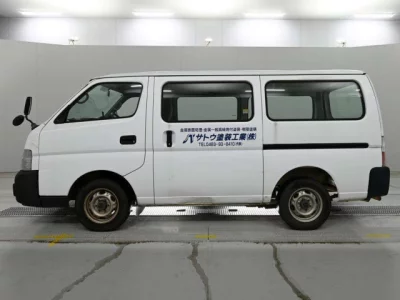 Nissan CARAVAN VAN