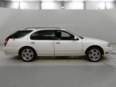 Nissan CEFIRO