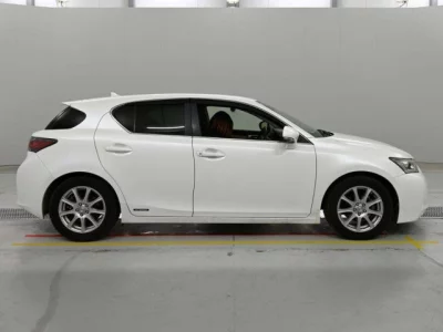 Lexus CT200h