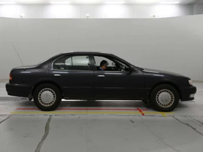 Nissan Cefiro