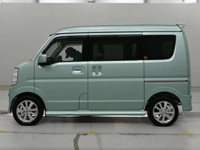 Nissan Clipper Rio