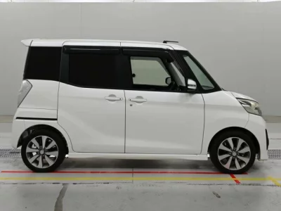 Mitsubishi eK X Space