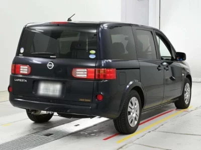 Nissan Lafesta