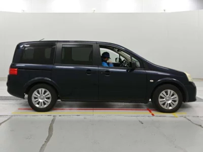 Nissan Lafesta