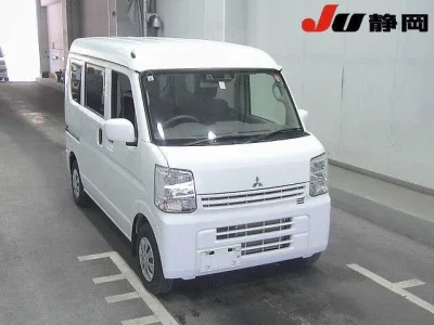 Mitsubishi Minicab Van