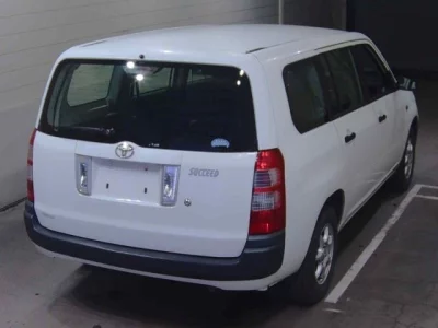 Toyota Succeed