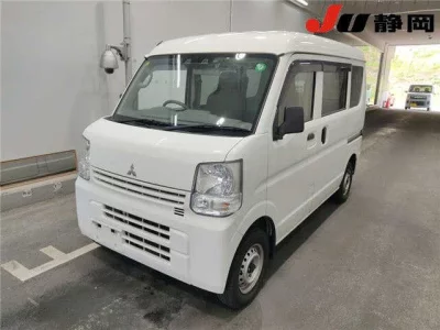 Mitsubishi Minicab Van