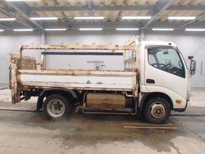 Hino DUTRO
