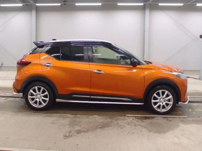 Nissan KICKS