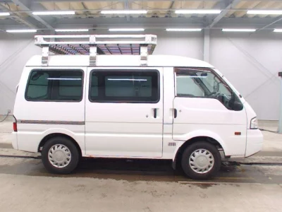 Mazda Bongo Van