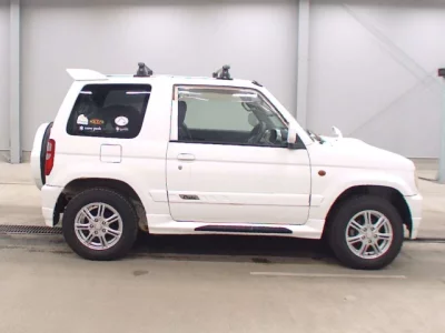 Mitsubishi Pajero Mini