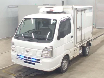 Nissan NT100 Clipper