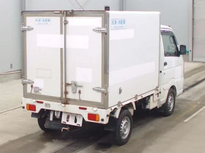 Nissan NT100 Clipper