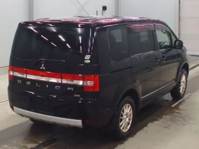 Mitsubishi Delica D:5