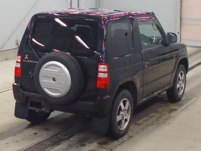 Mitsubishi Pajero Mini