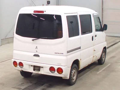 Mitsubishi Minicab Van