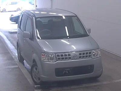 Nissan Otti