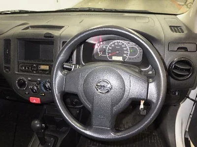 Nissan AD
