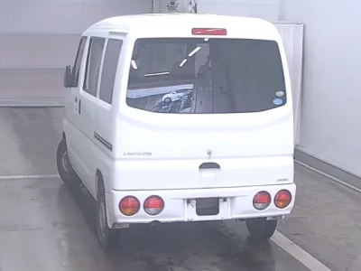 Mitsubishi Minicab Van
