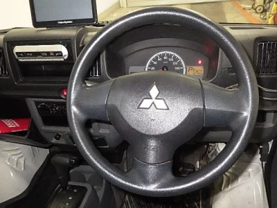 Mitsubishi Minicab Van