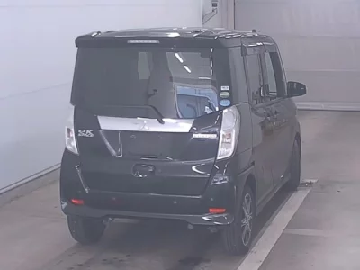 Mitsubishi eK X Space