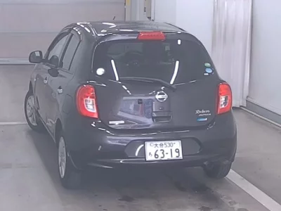 Nissan March