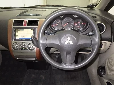 Mitsubishi Colt Plus